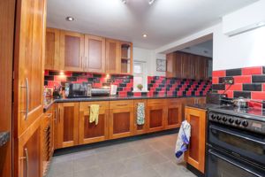 Kitchen- click for photo gallery